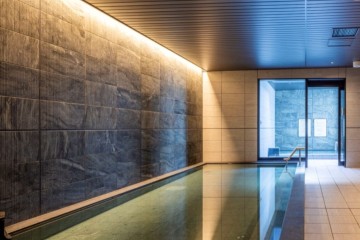 Spacious indoor bath