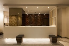 ヴィアイン京都四条室町フロント