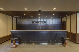 ヴィアイン下関エントランス