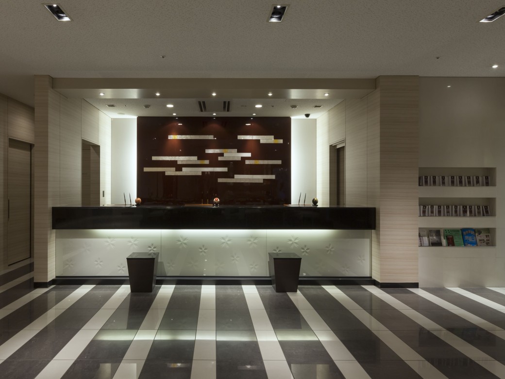 ViainnKANAZAWA_front